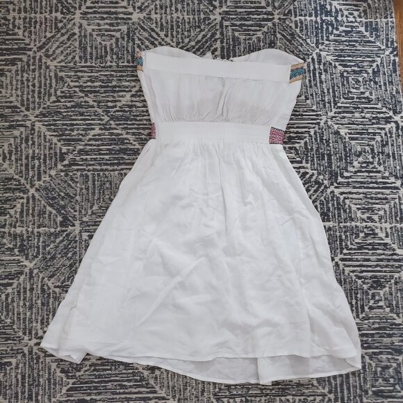 Bohemian Empire Waist Flowy Strapless Dress - Picture 7 of 11